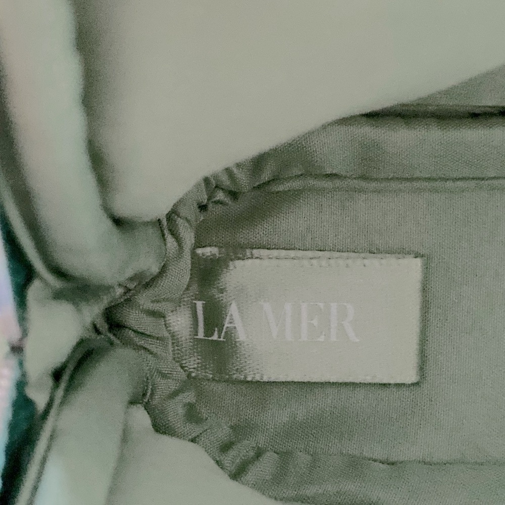 La Mer bundle makeup bag and keychain/ bag charm - Picture 7 of 9